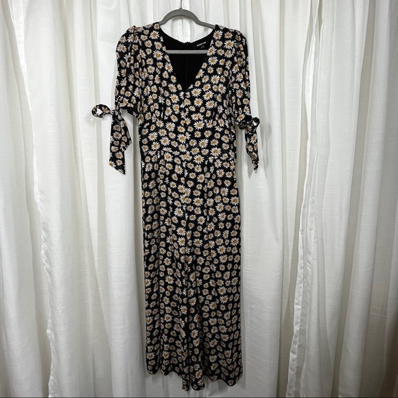 Sugar Lips daisy print jumpsuit - Picture 1 of 12